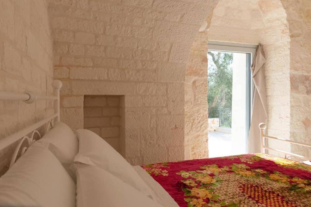 Trullo Mamamè in Cisternino, Salento