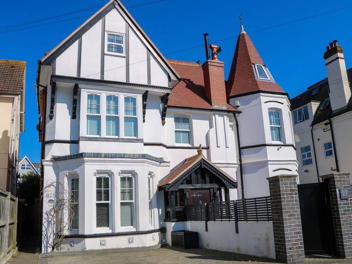 Cottage for 8 people, with garden in Bournemouth