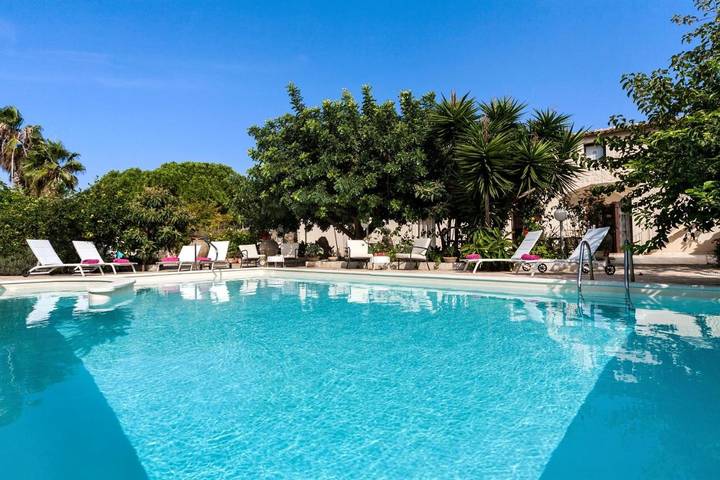 Casa vacanza per 2 persone, con Terrazza e Giardino nonché Piscina e Panorama a Cava d'Aliga