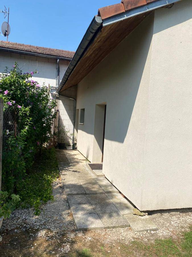 Location de vacances pour 3 personnes, avec jardin à Joncreuil - 3