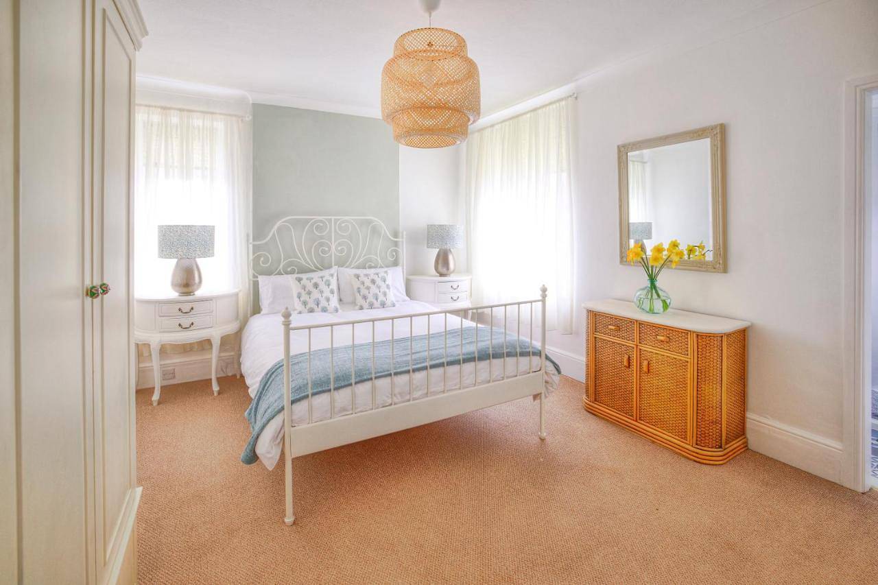 Four-Bedroom House in Merseyside