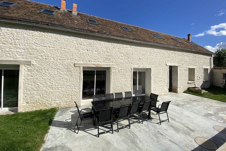 Agriturismo pour 12 personnes, avec jardin à Boissy-aux-Cailles