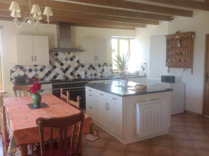 Location de vacances pour 6 personnes, avec vue et jardin à Saint-Jacut-du-Mené - 2