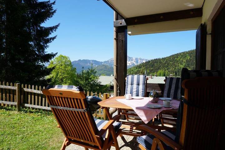 Ferieleilighet for 3 personer, med Balkong og Terrasse i tillegg til Hage i Bayern