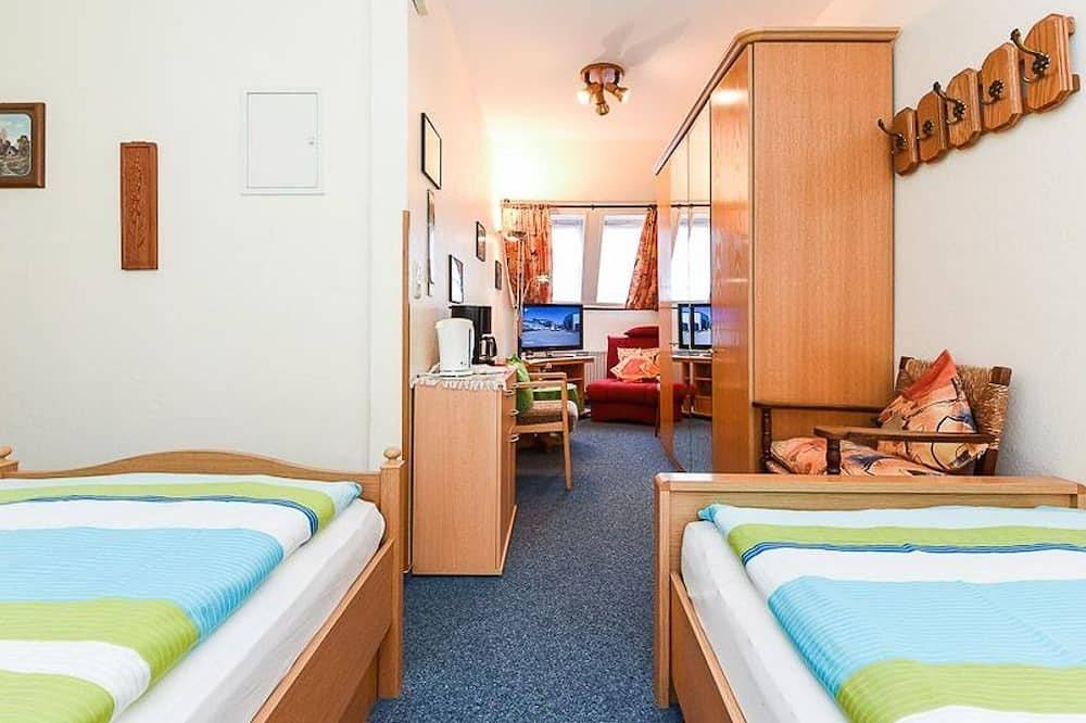 Ganze Wohnung, Zimmer Nordblick - Ferienhof Bremer in Groß Holum in Groß Holum, Neuharlingersiel