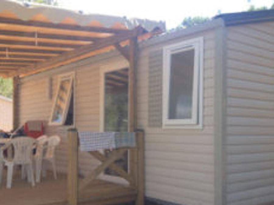 Flower Camping Les Cadenières - Mobilhome 5 personas - Comodidad Casa Móvil Sin Aire Acondicionado 2 dormitorios, 23 m², 2 baños in Villecroze, Region de Draguignan