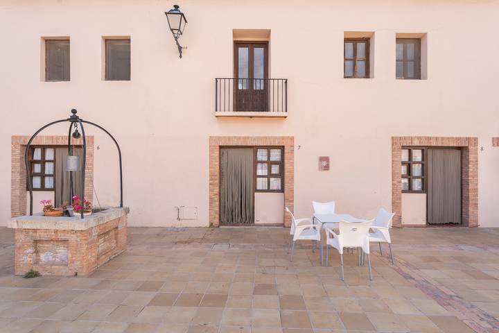 Apartamento entero, Apartamento 'Casa Cala' con vistas a la montaña, piscina y jardín compartidos in Altura (España), Provincia de Castellón