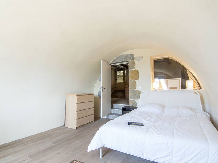Gîte pour 7 personnes, avec balcon dans Port de Plaisance des Sablons - 4
