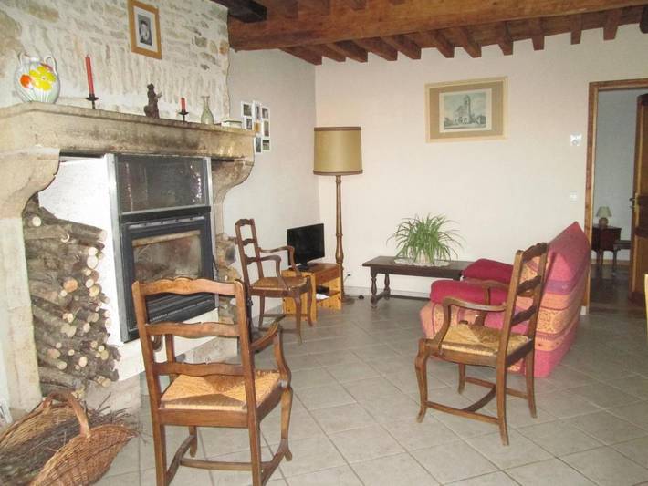 Location de vacances pour 6 personnes, avec jardin et vue, adapté aux familles à Vézelay - 2