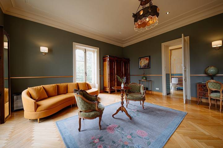 Cottage pour 2 personnes, avec piscine et jardin à Sixt-sur-Aff