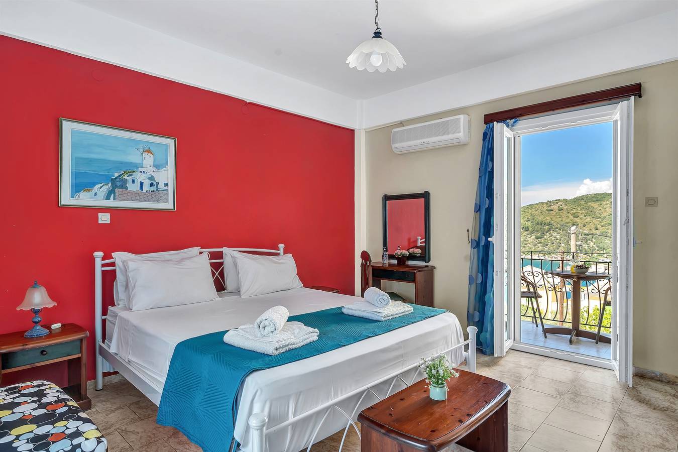 Monolocale intero, Monolocale 'Veronis 8' con vista sul mare, piscina in comune e Wi-Fi in Vathy, Itaca