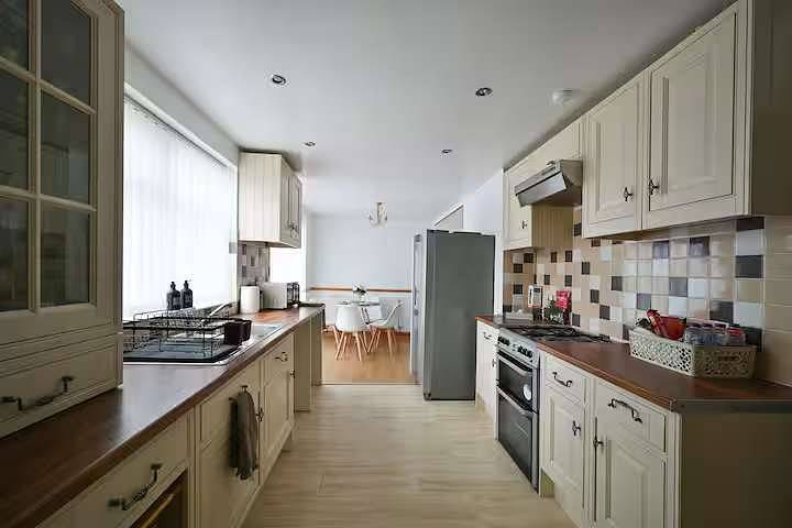 Wythenshawe Greenbrow Retreat in Manchester, Greater Manchester