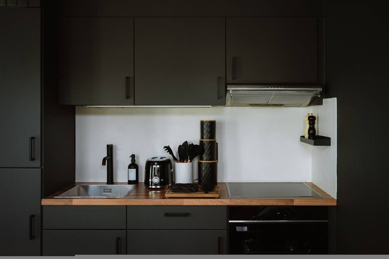 Appartement entier, La Petite Forêt | Brussels' Studio near Palais in Bruxelles, Région de Bruxelles