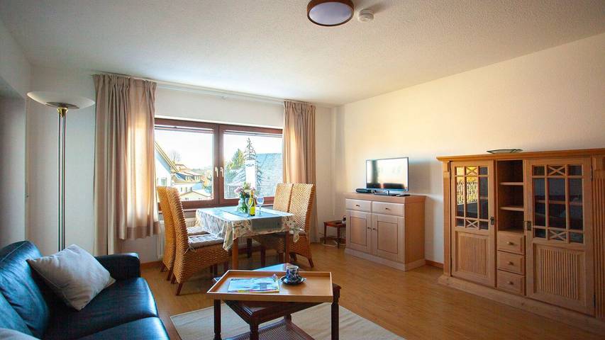 Ferienwohnung für 4 Personen, mit Balkon in Hagnau am Bodensee - 2