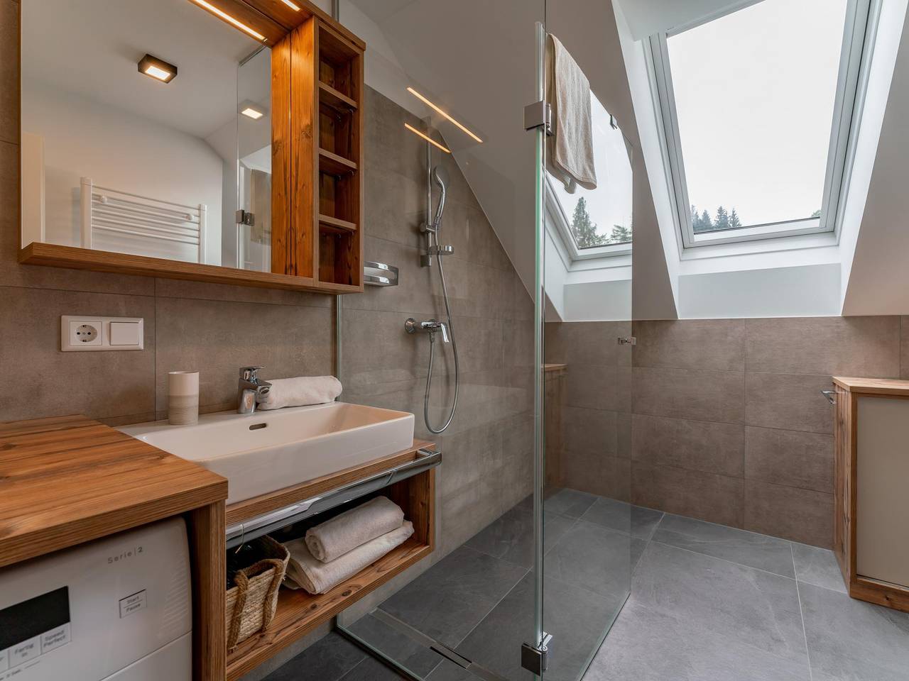 Ganze Wohnung, Exklusive Dachgeschosswohnung in Mauterndorf in Mauterndorf, Lungau
