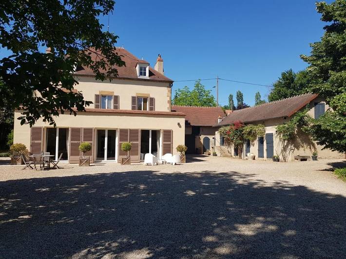 Maison d’hôte pour 2 personnes, avec terrasse ainsi que piscine et jardin