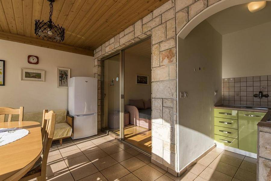 Ganze Wohnung, Bungalow fur 6 Personen 80m vom Meer in Karigador, Umag und Umgebung