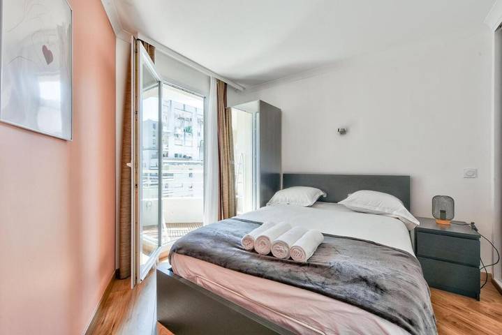 Gîte pour 4 personnes, avec balcon dans Paris La Défense Arena - 3