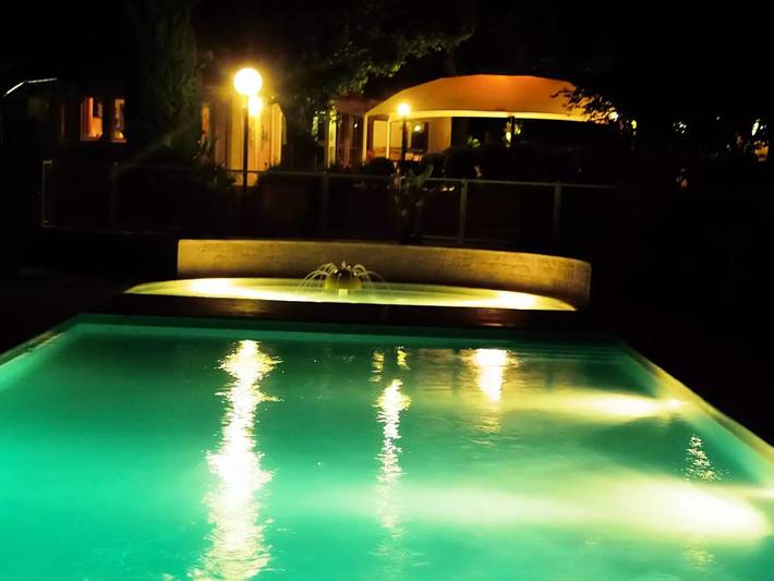 Chalet pour 5 personnes, avec piscine dans le Gard - 2