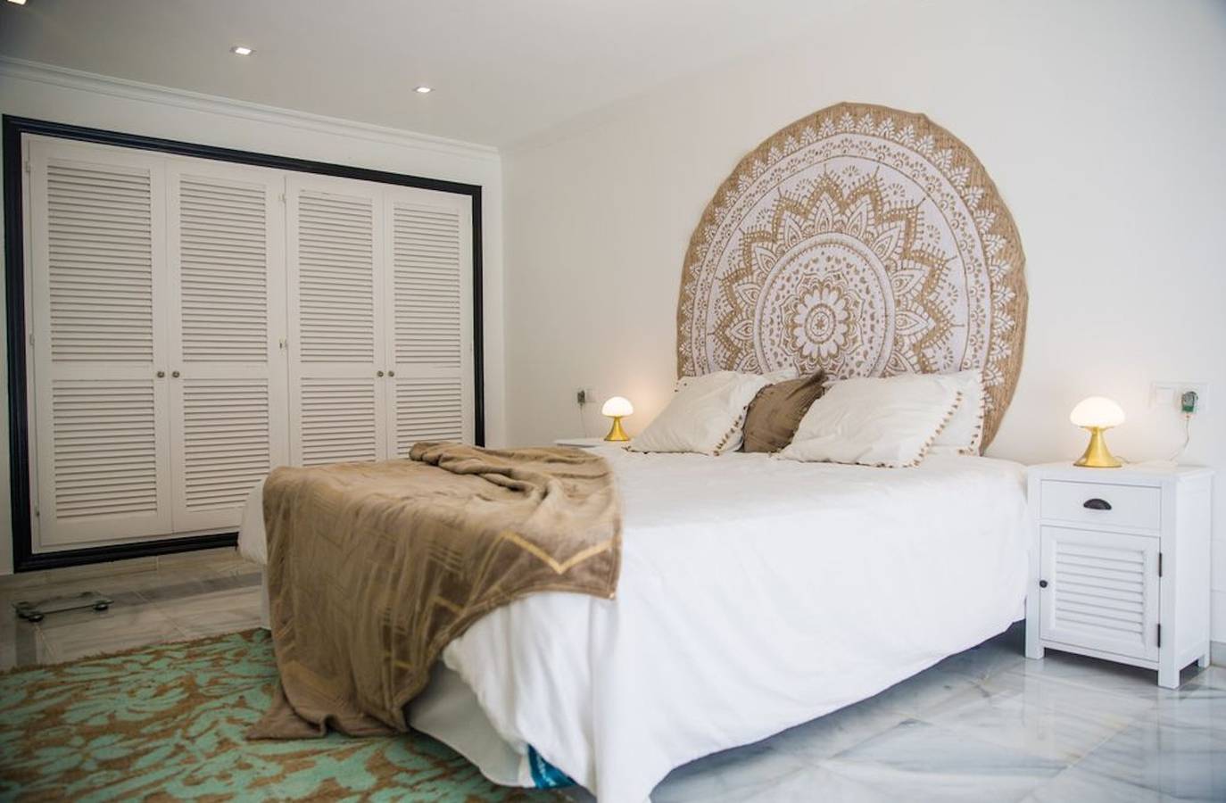 Luxurious Costa Del Sol Villa | 10 Bedrooms | Villa Madison | Outdoor Tennis Court & Pool Table in Marbella Centre, Marbella