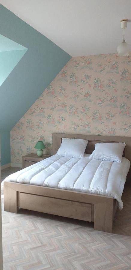 Location de vacances pour 7 personnes, avec jardin et balcon à Saint-Étienne-en-Coglès - 3