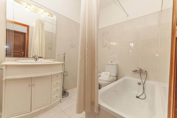 Ferienhaus für 2 Personen, mit Pool und Garten sowie Terrasse in Lagos - 4