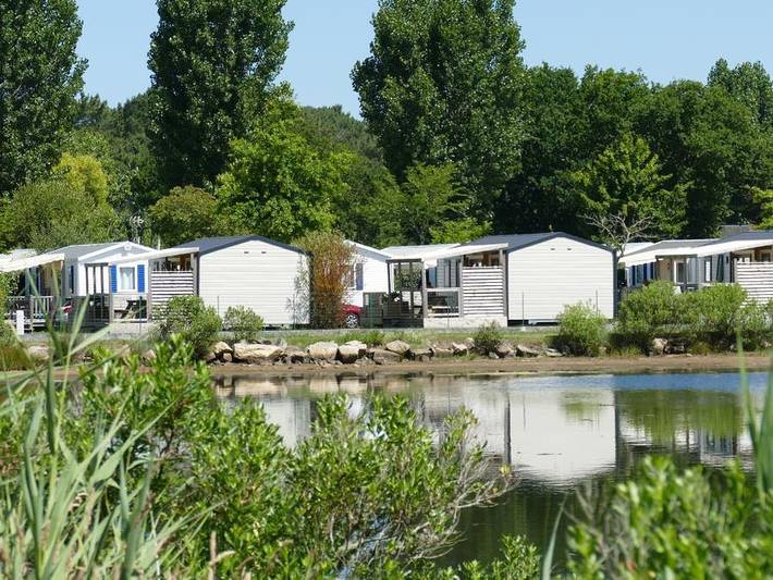 Camping Plijadur - Mobilhome 8 personnes - Eco 4 Pièces 6/8 Personnes + Tv in La Trinité-sur-Mer, Côte des Mégalithes