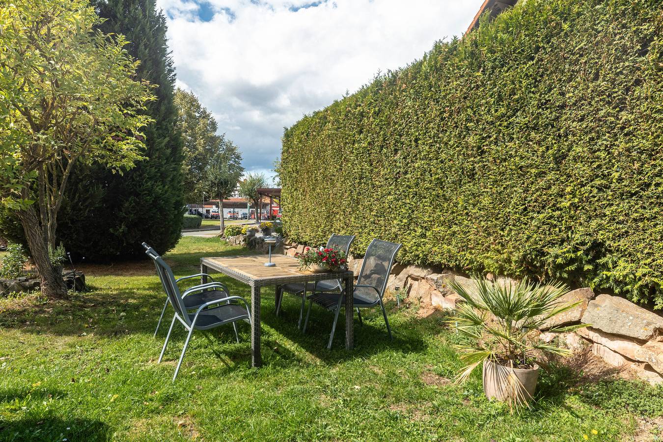 Entire apartment, Apartment 'Beti' with Private Garden and Wi-Fi in Korbach, Waldecker Land