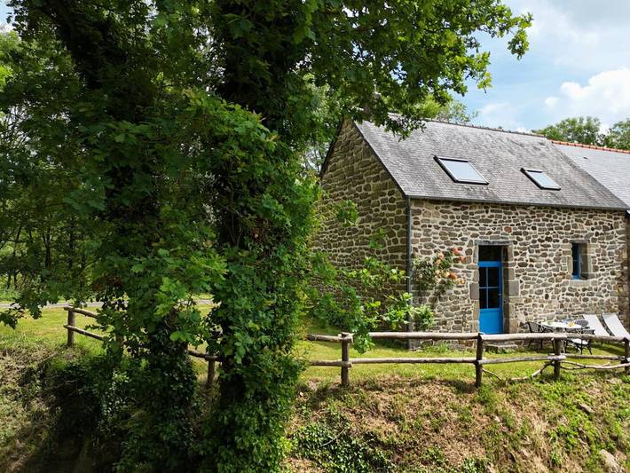 Gîte pour 3 personnes, avec jardin, animaux acceptés à Corseul