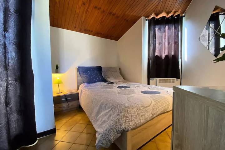 Location de vacances pour 4 personnes, avec terrasse et piscine, animaux acceptés à Puybrun - 3