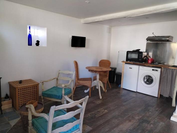 Location de vacances pour 3 personnes, avec jardin et terrasse à Saint-Vitte-sur-Briance