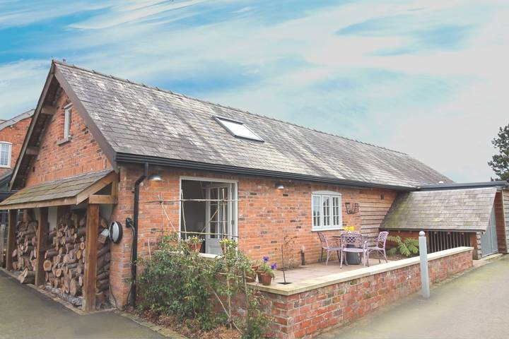 Holiday rental for 2 people, with garden in Cheshire