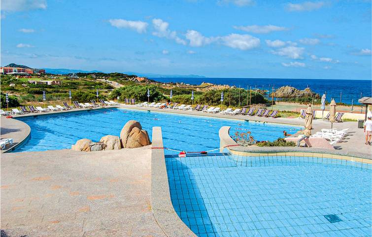 Gîte pour 3 personnes, avec piscine dans Santa Teresa Gallura - 4