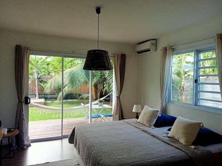 Gîte pour 2 personnes, avec vue ainsi que jardin et piscine dans Papara - 2