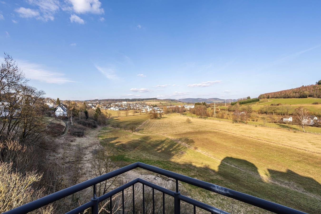 Apartamento entero, Apartamento 'Schmallenberger Mauerblümchen' con terraza privada y wifi in Schmallenberg, Hochsauerlandkreis