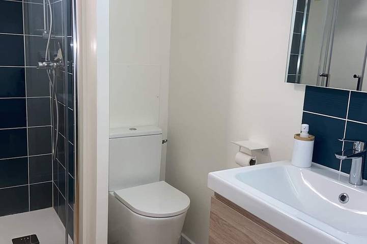 Entire apartment, Appartement à Bandol Avec Piscine et Accès mer in Bandol, Mediterranean Coast (France)