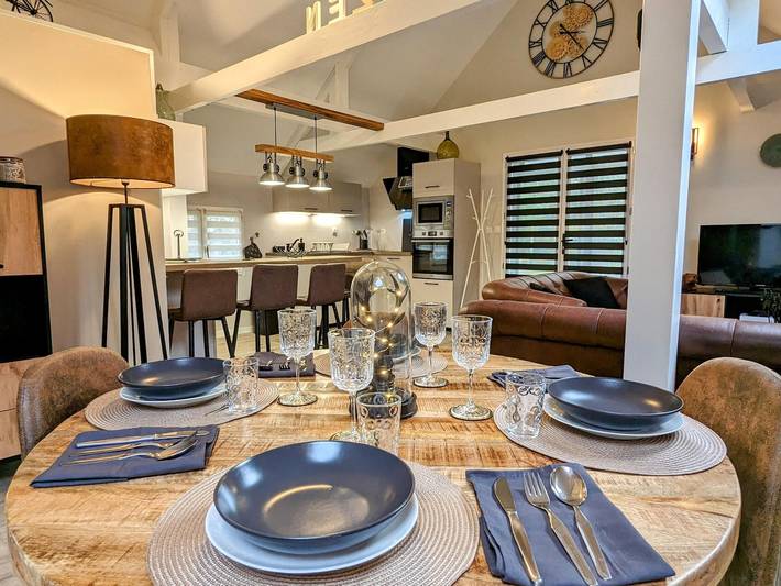 Chalet rénové avec Wi-Fi et parking, proche Dijon in Selongey, Région de Dijon
