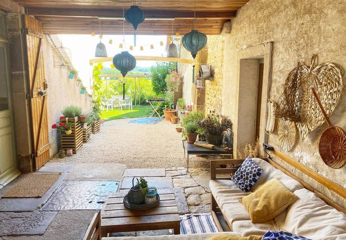 Gîte pour 8 personnes, avec terrasse et jardin, animaux acceptés dans Bassigney