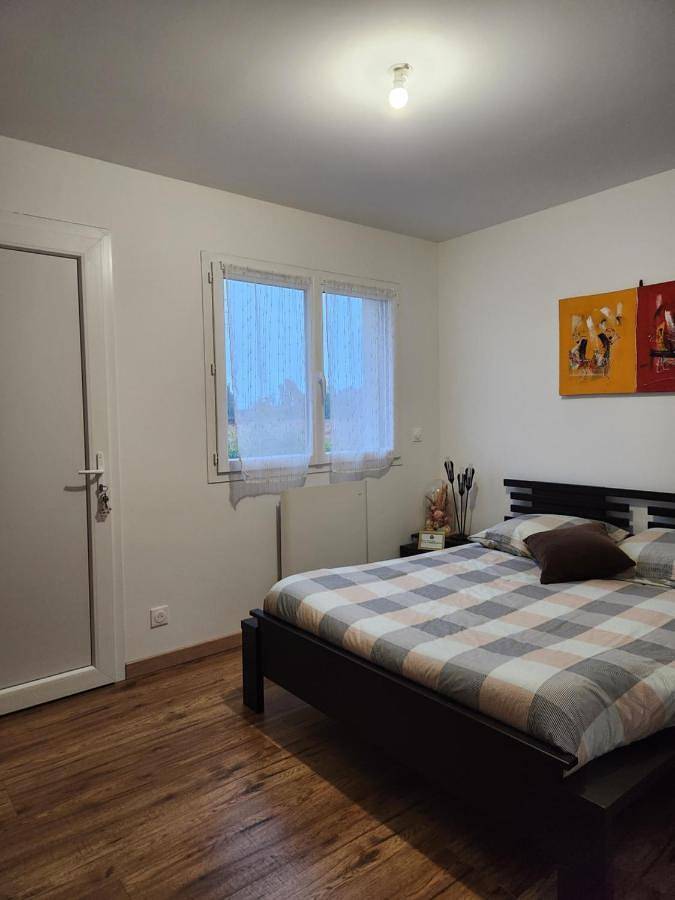 Gîte pour 2 personnes, avec terrasse à Juillan - 4