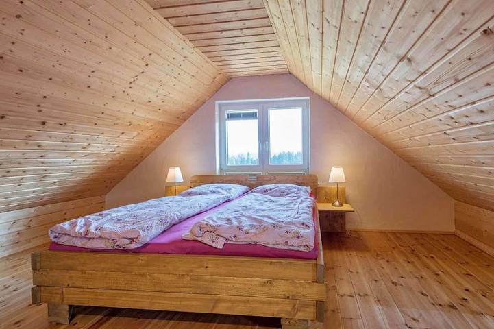 Exklusives Landhaus Seewald: 330m2 - Sauna - Whirlpool - Spielplatz - Bbq - Wlan in Seewald, Nordschwarzwald
