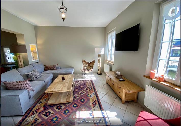 Location de vacances pour 9 personnes, avec jardin dans La Chapelle-du-Bois-des-Faulx - 3