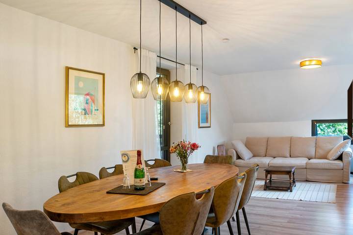 Vakantiewoning voor 5 personen, met balkon en uitzicht op het meer, met huisdier in Oost-Friesland