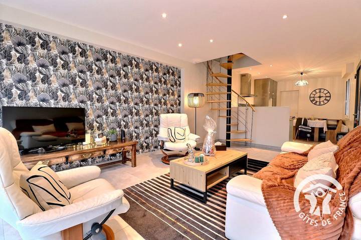 Gîte pour 4 personnes, avec terrasse et jardin, animaux acceptés