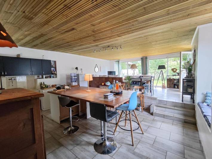 Location de vacances pour 6 personnes, avec Terrasse ainsi que Jardin et Piscine à Bréhan - 2