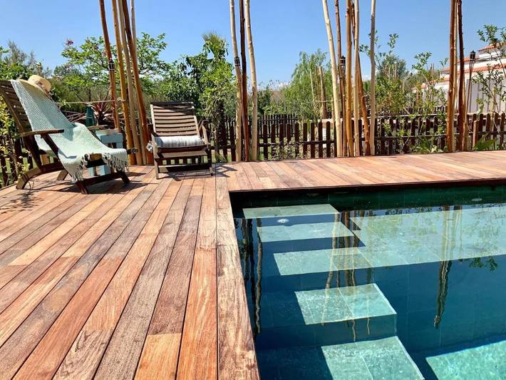 Ferienhaus für 6 Personen, mit Balkon und Terrasse sowie Garten und Pool