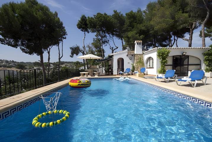Ferienhaus für 4 Personen, mit Balkon und Garten an der Costa Blanca