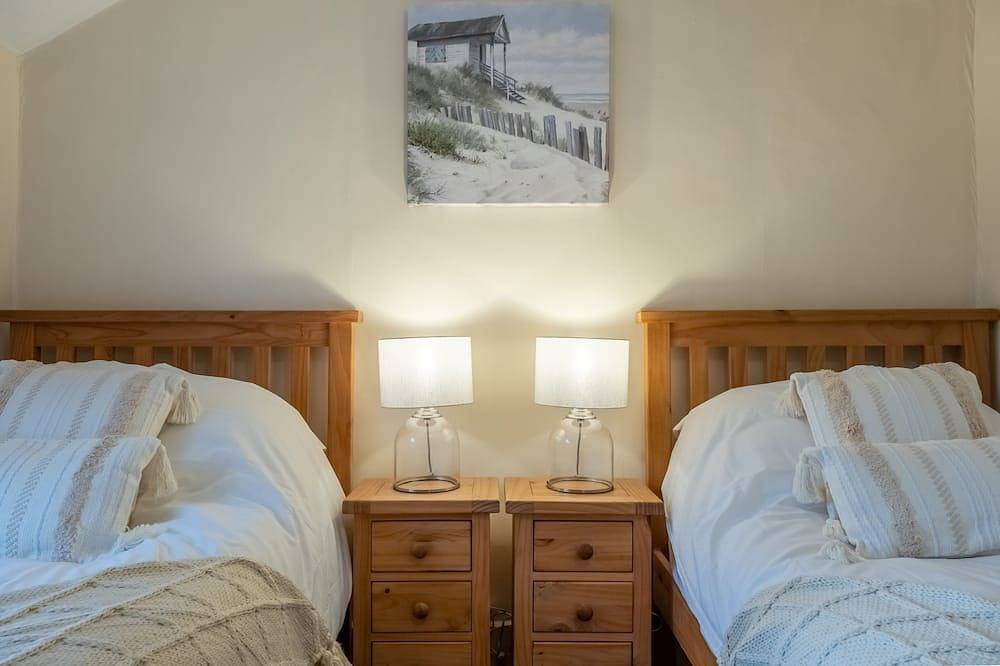 Daisy Cottage (H), Holt, Norfolk in Holt, Norfolk Coast