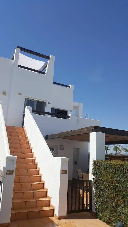 Ferienwohnung für 4 Personen, mit Ausblick und Pool sowie Terrasse - 1