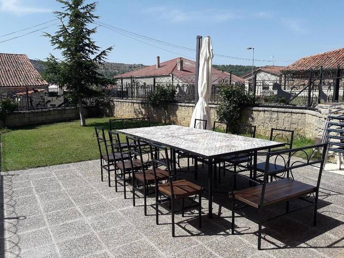 Casa rural para 17 personas, con Terraza además de Jardín y Vistas en Abejar