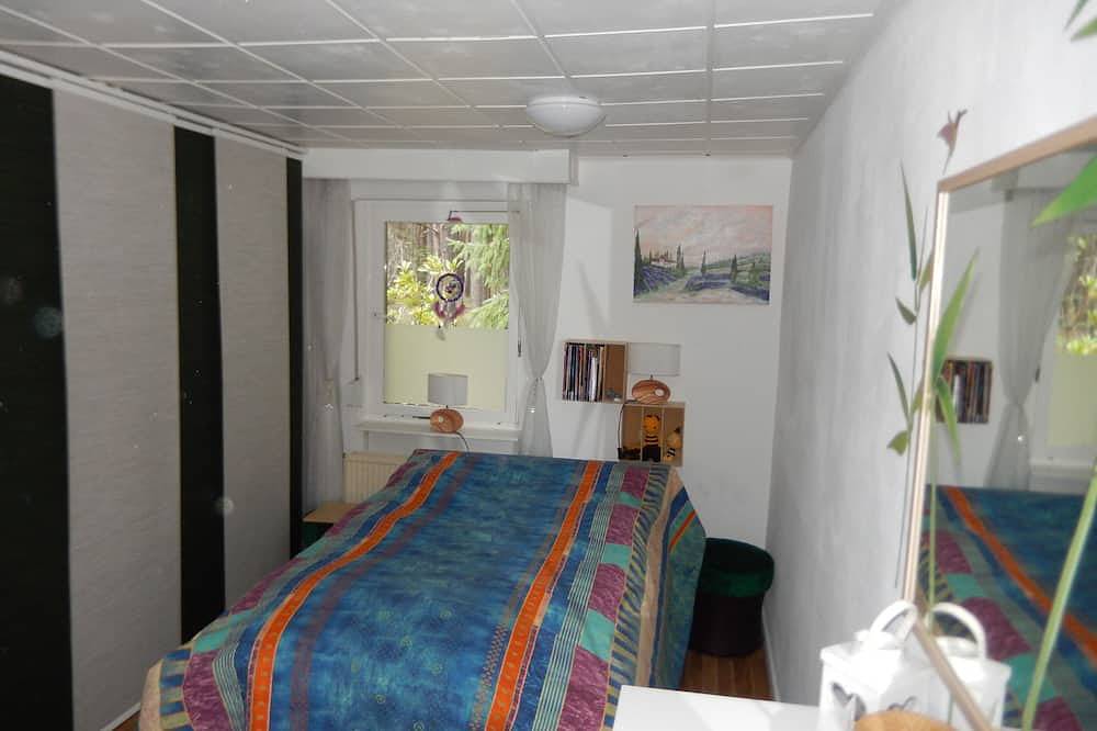 Ferienhaus Waldoase  für 2 - 3 Personen, freistehend auf eingezäuntem Grundstück in Fichtenwalde, Beelitz